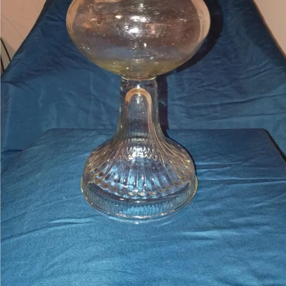 Elegant Clear Glass Oil Lamp